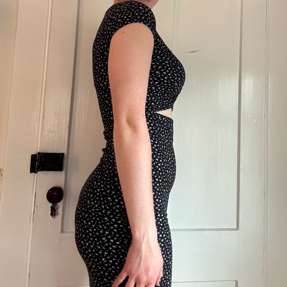 Jessica Simpson Black and White Bodycon Midi Dress